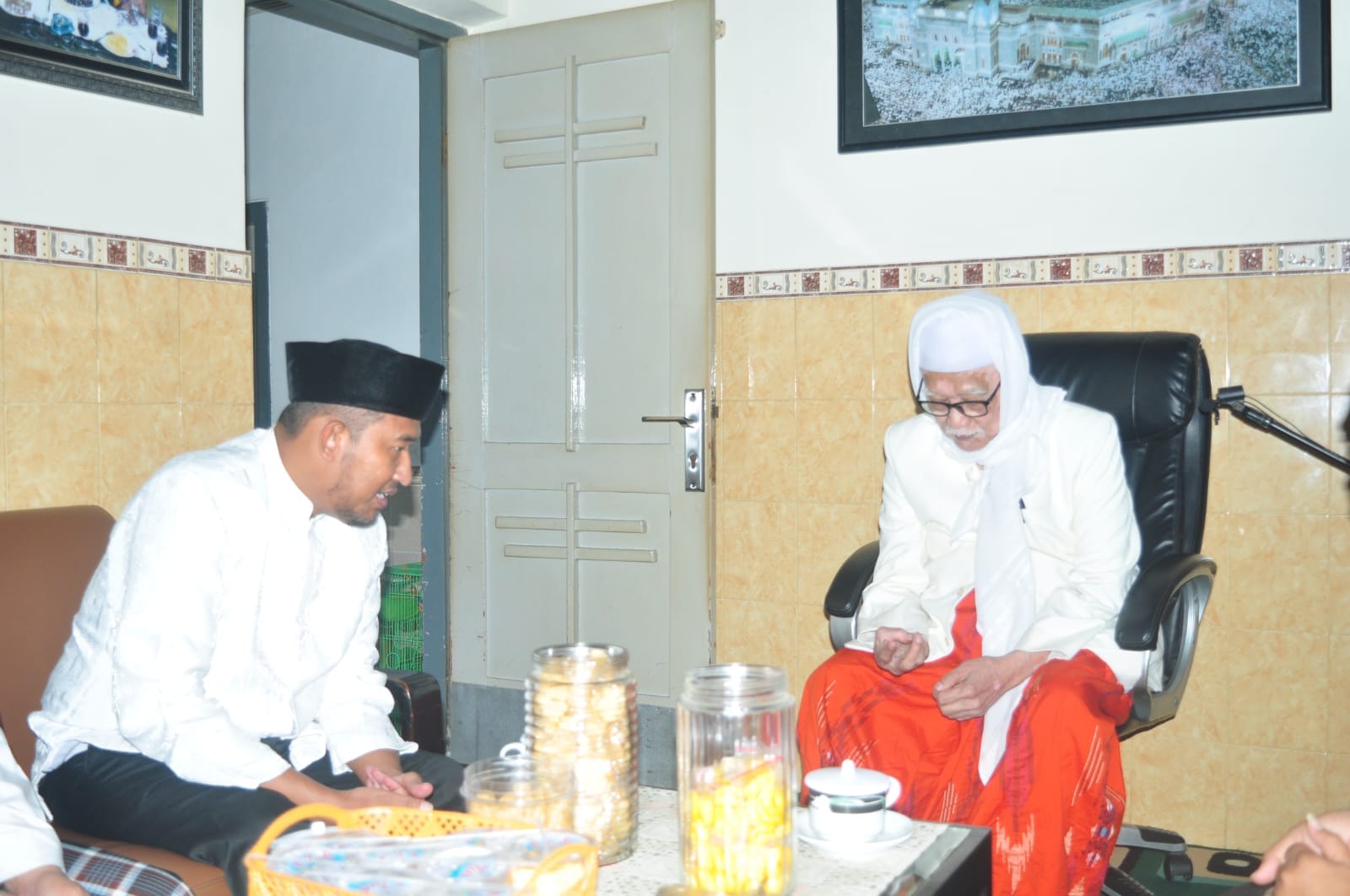 Sowan ke Kiai Haji Anwar Manshur, Achmad Fauzi: Bahagia Dapat Pesan dan Nasihat