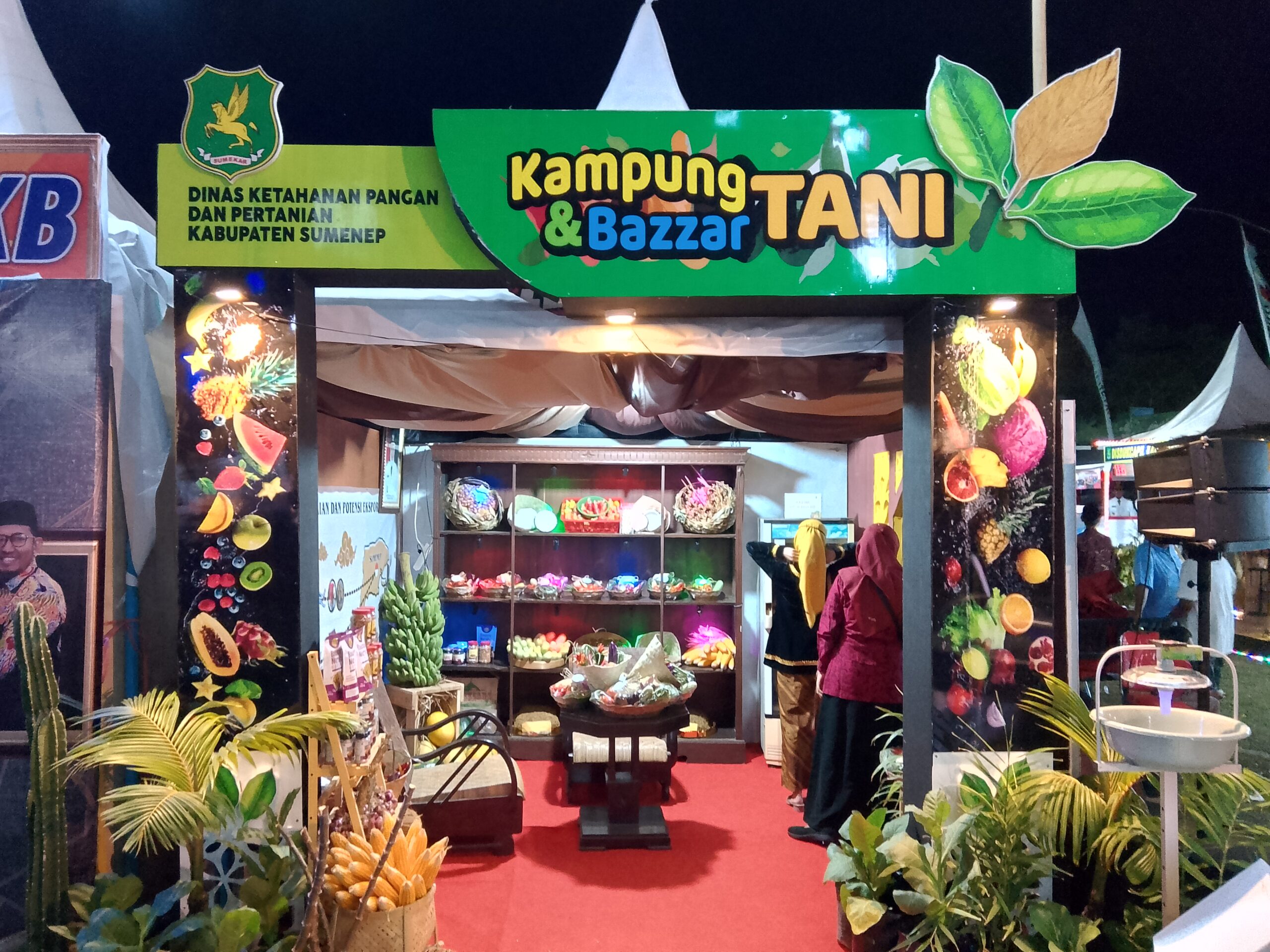 Di Madura Night Vaganza 2024, Stand DKPP Sumenep Kenalkan Produk Unggul Pertanian Lokal