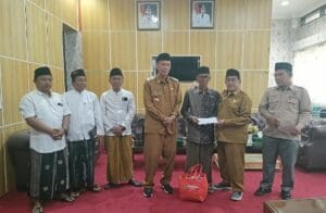 Pemkab Sumenep dan Baznas Salurkan Bantuan untuk Korban Kebakaran di Giligenting