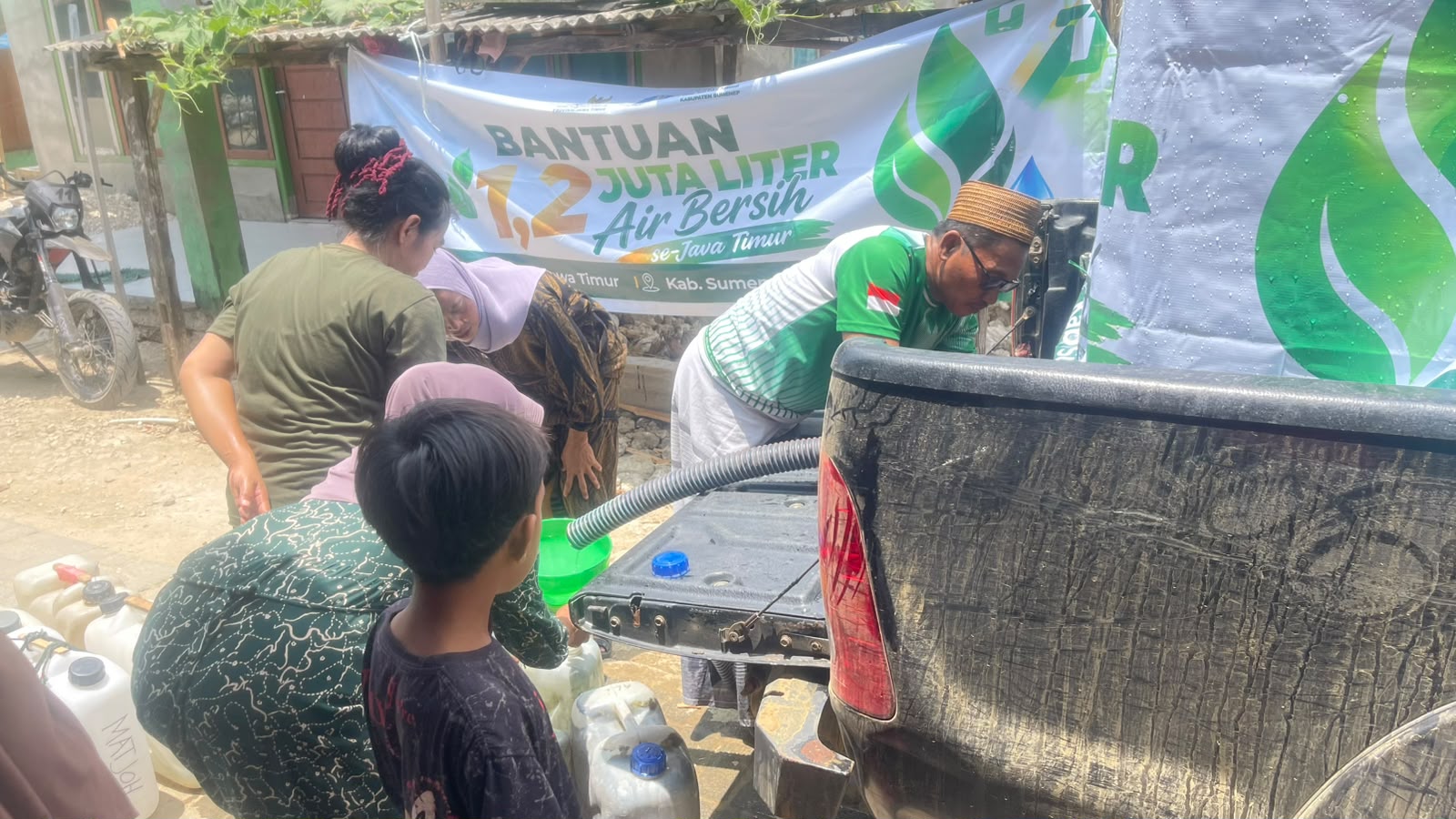 Atasi Kekeringan di Wilayah Kepulauan, BAZNAS Salurkan Bantuan Air ke Desa Batu Putih Kangayan