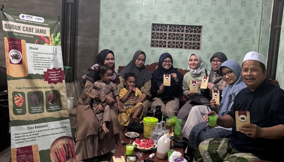 Tim ITB Pantau Pengembangan Cabe Jamu untuk Pertanian Ekologis Desa Bangkes